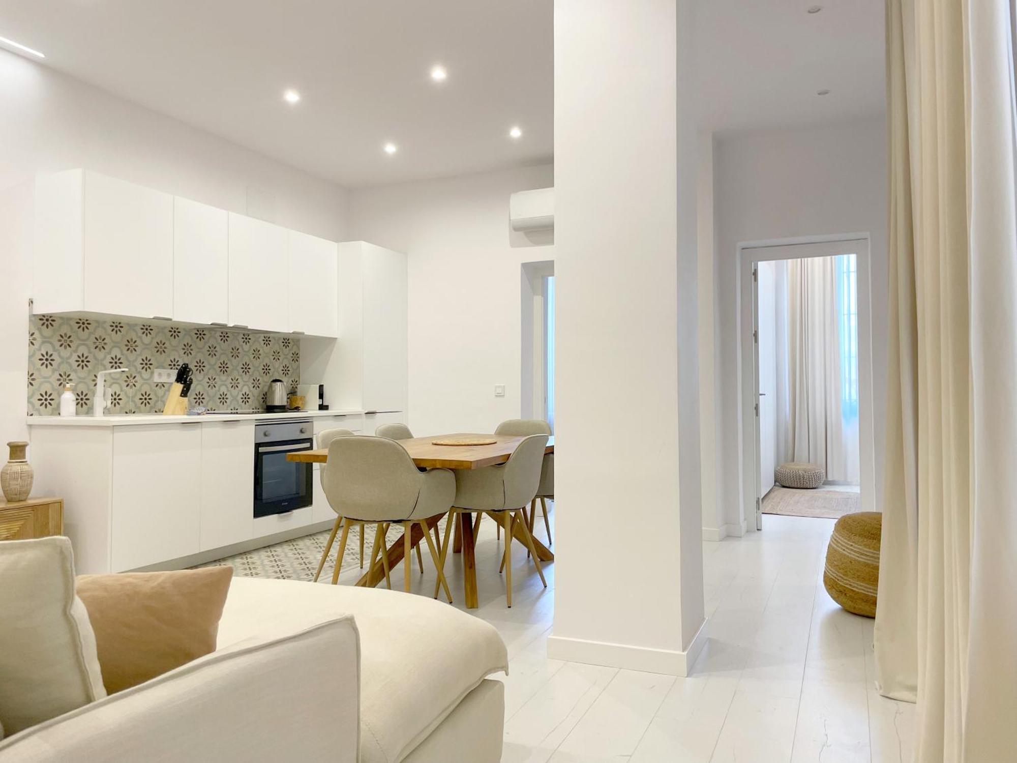 Piso Con Patio, 3 Habitaciones, En La Goleta Málaga Exterior foto