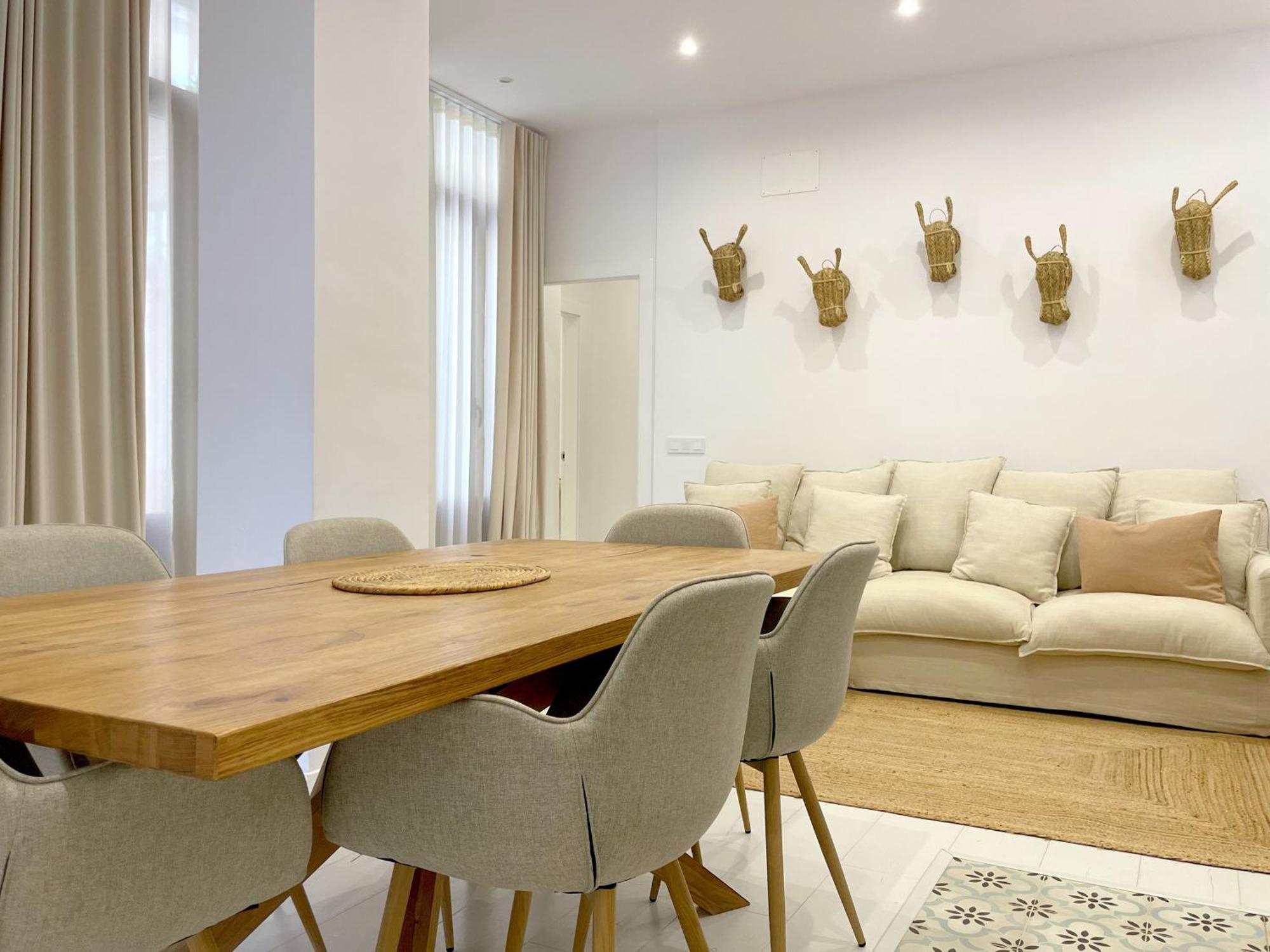 Piso Con Patio, 3 Habitaciones, En La Goleta Málaga Exterior foto